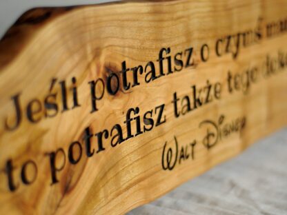 deska z cytatem Walta Disneya